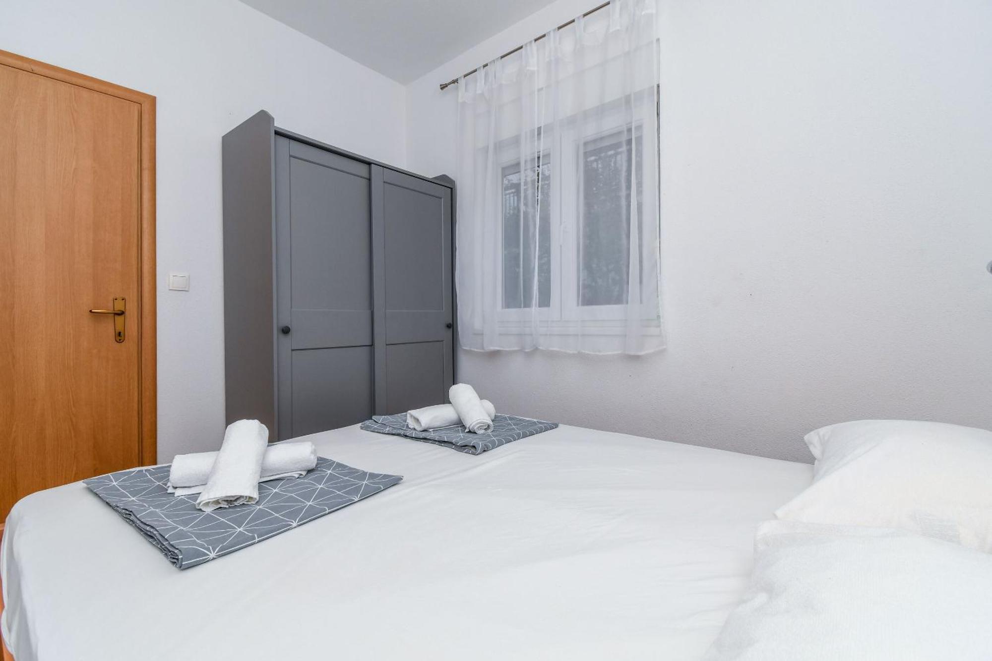 Apartment Mara Trogir Exterior foto